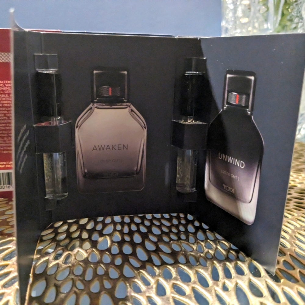 Tumi - Picture 3 of 5